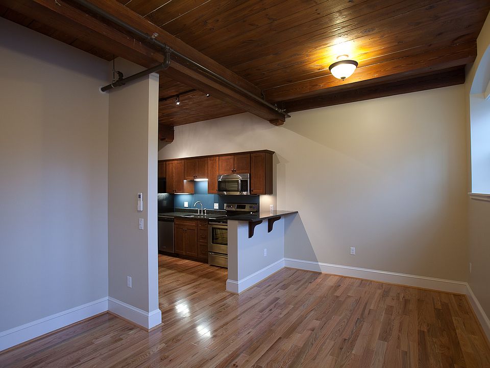 Bedroom/living room