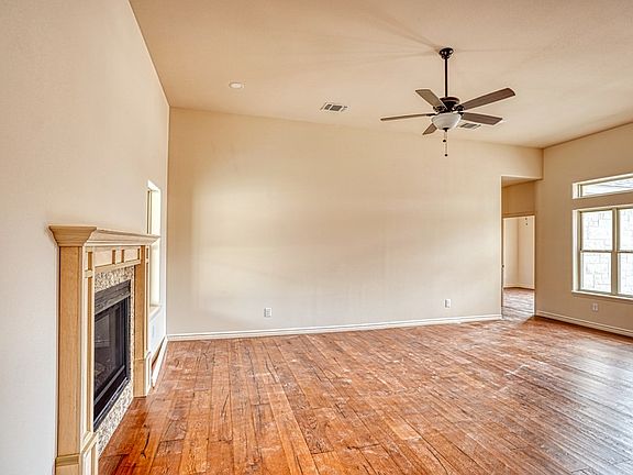 5th image of 2104 Athens Ave