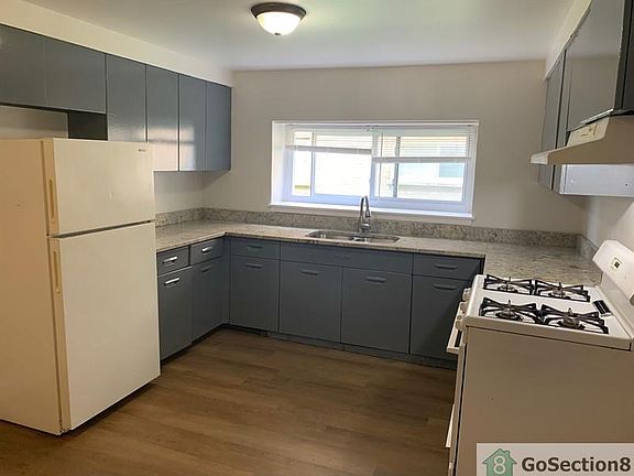 5th image of 842 S 19th Ave APT 1B