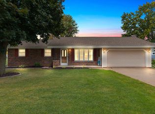 1836 Keehan Ln, Green Bay, WI 54311