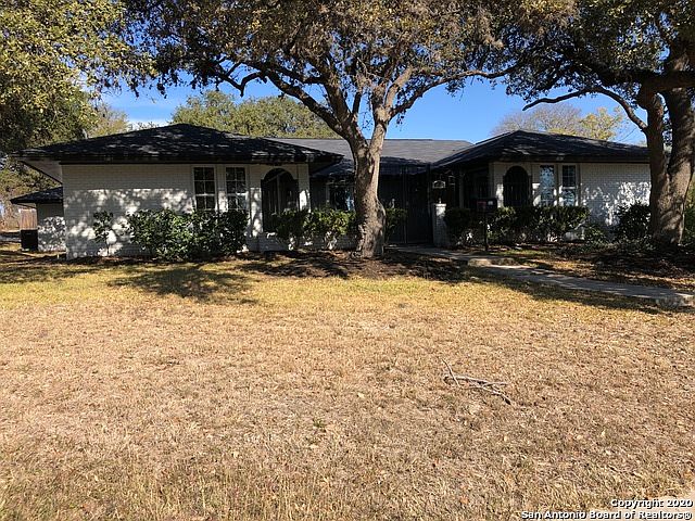 1st image of 303 Jeanette Dr