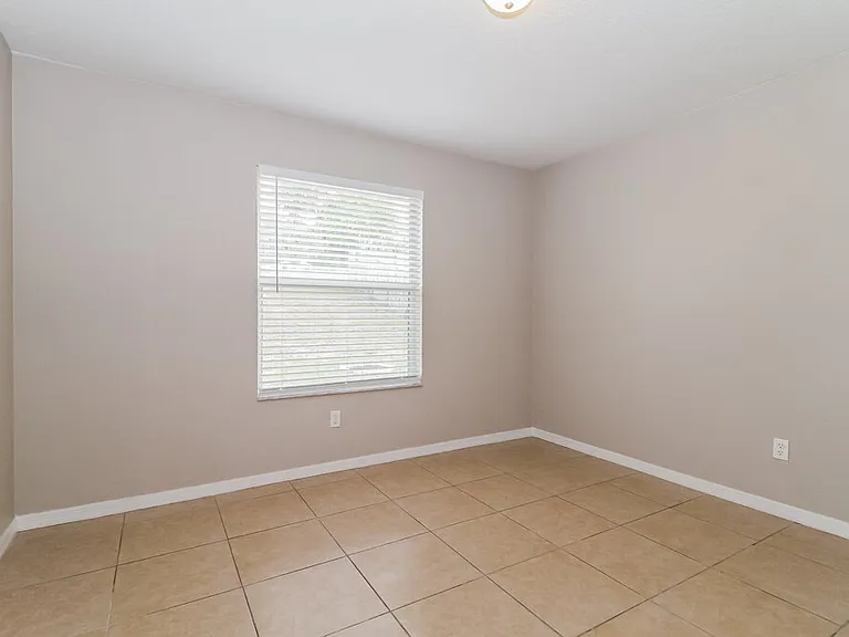 301 Morningview Dr — Photo 13