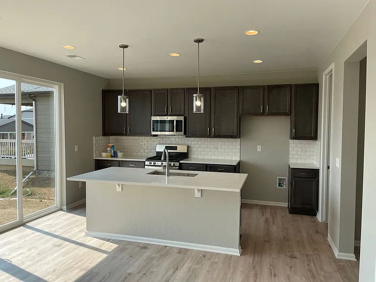 1105 Blue Bell Rd — Photo 4