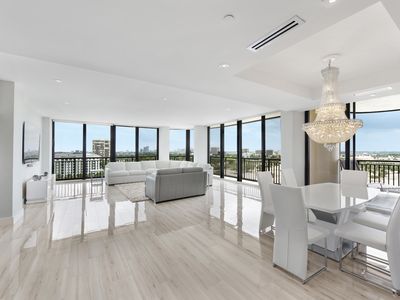 2427 Presidential Way #Ph3, West Palm Beach, FL, 33401