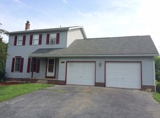 191 Bertolet Mill Rd, Oley, PA 19547