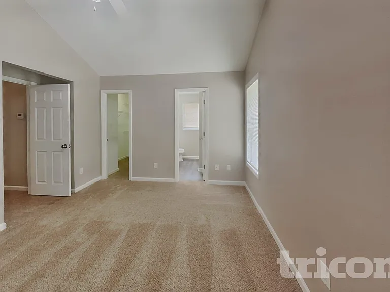 2012 Laurel Leaf Rd — Photo 6