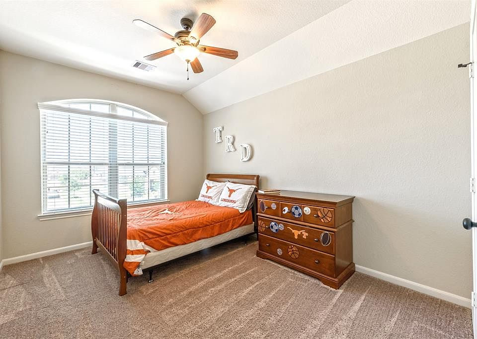 1st image of 2406 Village Lakes Dr