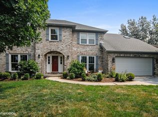 985 Savannah Cir, Naperville, IL