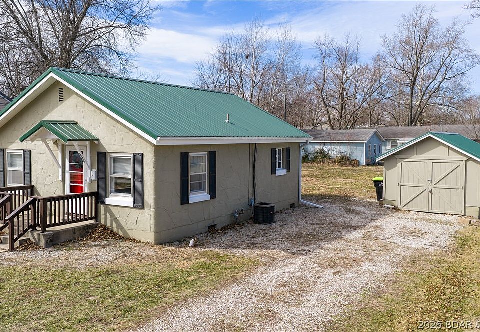 1st image of 505 S Burke St