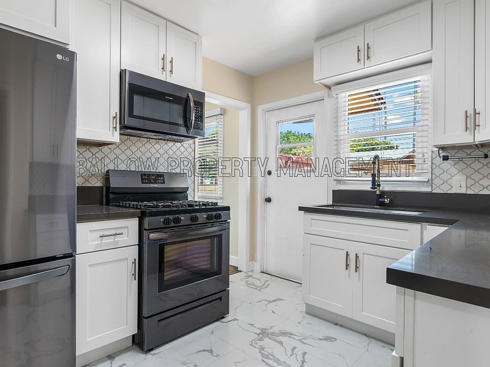 1st image of 455 Smith Ave #455