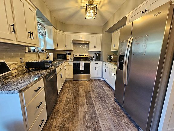 5th image of 1319 Robinwood Dr