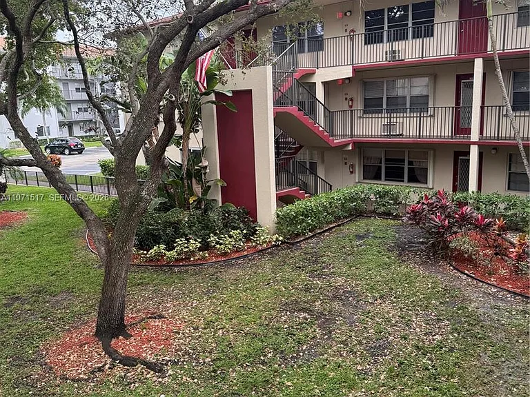 200 SW 132nd Way #207L — Photo 51
