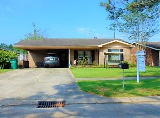 1109 Chestnut Dr, Morgan City, LA 70380