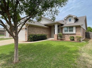 10525 NW 35th St, Yukon, OK 73099