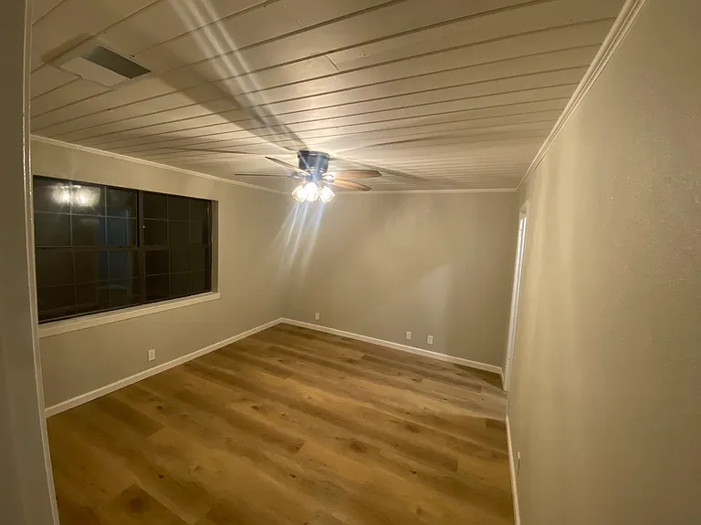 10028 E Lakeshore Dr — Photo 3