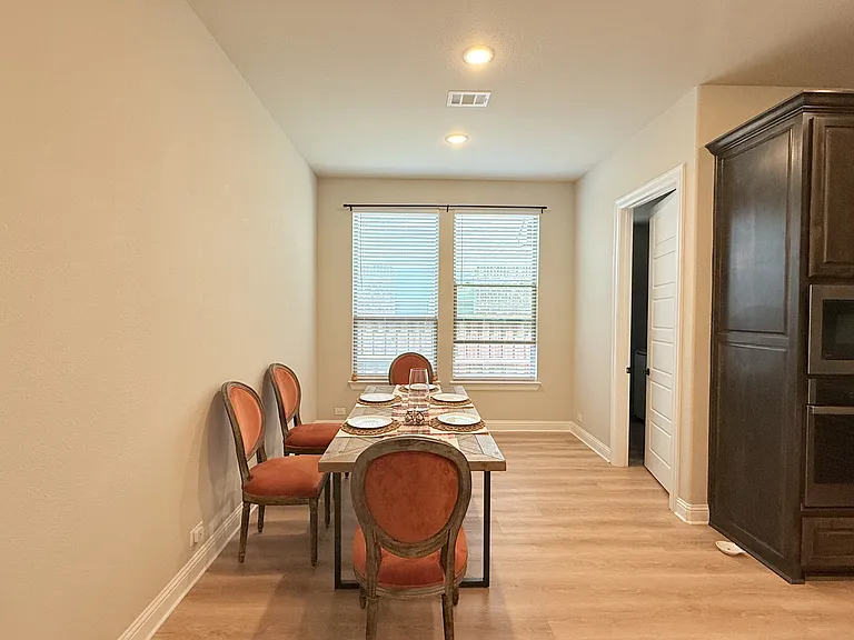 8805 Cedar Basin Dr — Photo 10