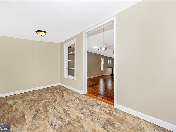 5th image of 12401 Cedar Ridge Rd