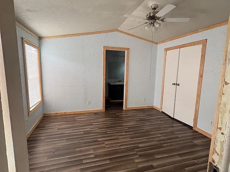 24800 S 630th Rd #D9 — Photo 5