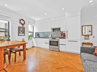 24-39 38th St #D1, Astoria, NY 11103