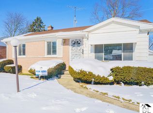 1302 Barbara Dr, Flint, MI 48505