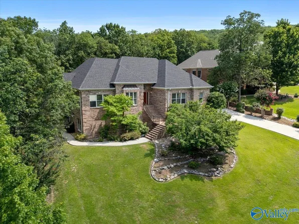 2909 Saddletree Blvd NE, Huntsville, AL 35811