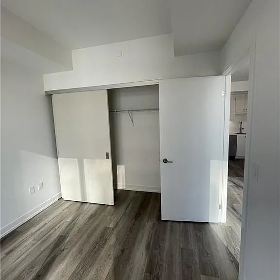 15 Wellington St S #26 — Photo 7