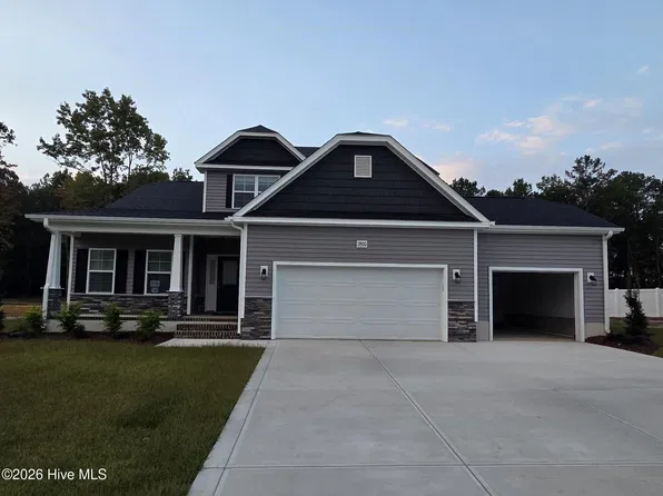 2920 Loch Court, Grimesland, NC 27837