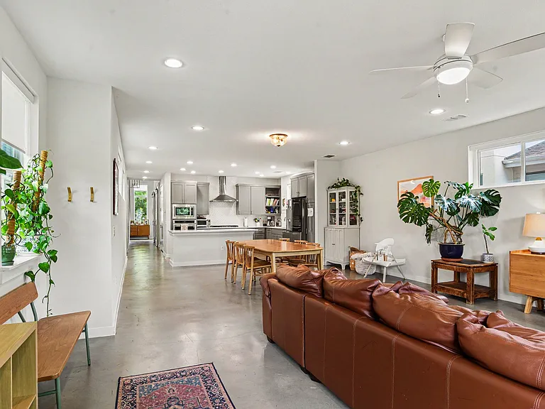 5349 Ellsworth Ave — Photo 8
