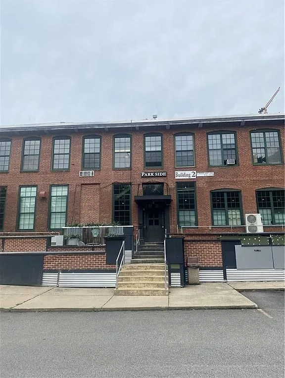 1 bed, 1.0 bath, 875 sqft, $1,850 — Photo 1