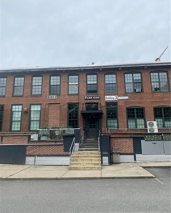 1117 Douglas Ave #499