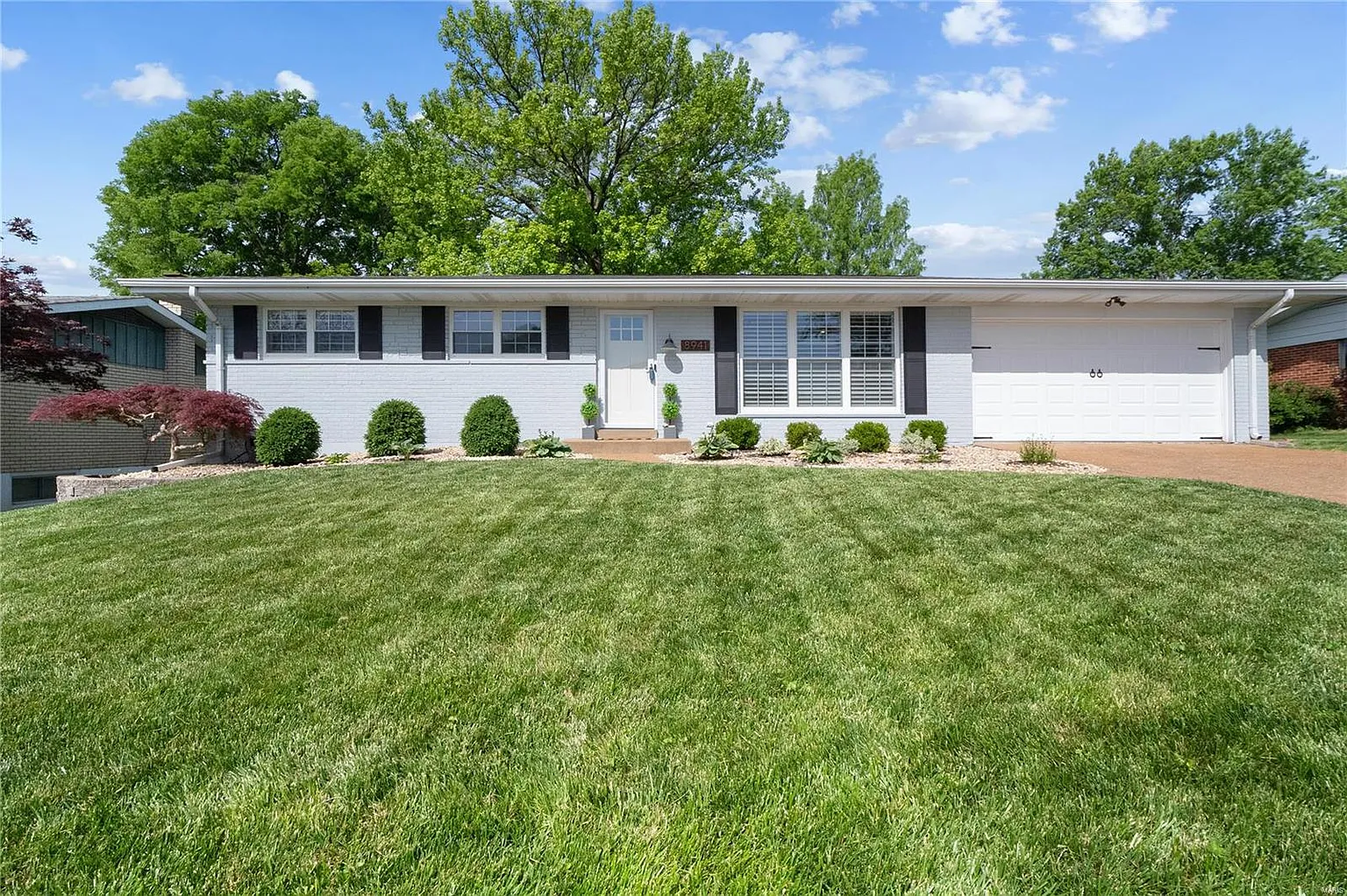8941 Manda Ln photo 1