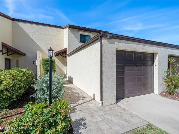 3252 Sea Oats Cir, Melbourne Beach, FL 32951