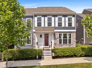407 Meeder Ln, Cranberry Township, PA