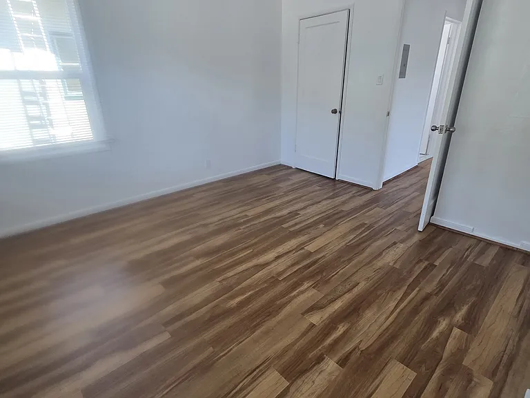 1051 Castro St #1 — Photo 8