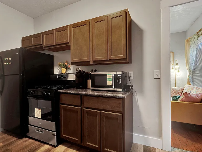 83 Pullman Ave #2 — Photo 6