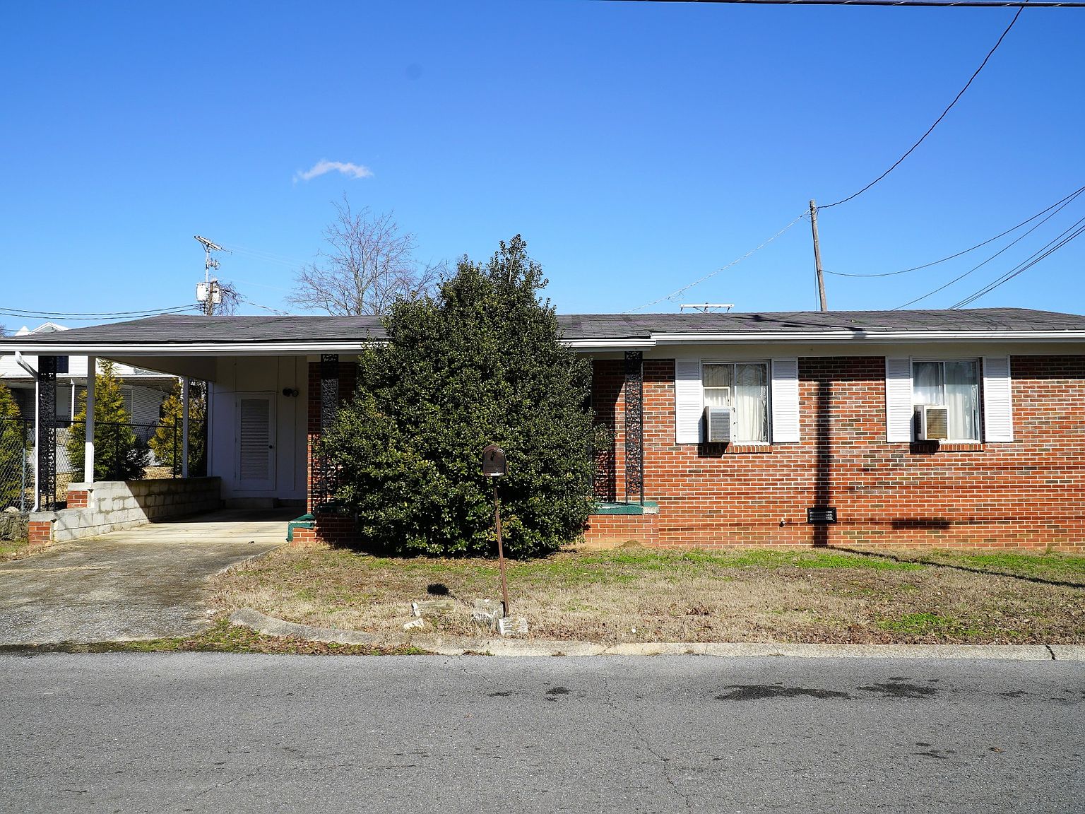 521 Market St W, Fayetteville, TN 37334 Zillow