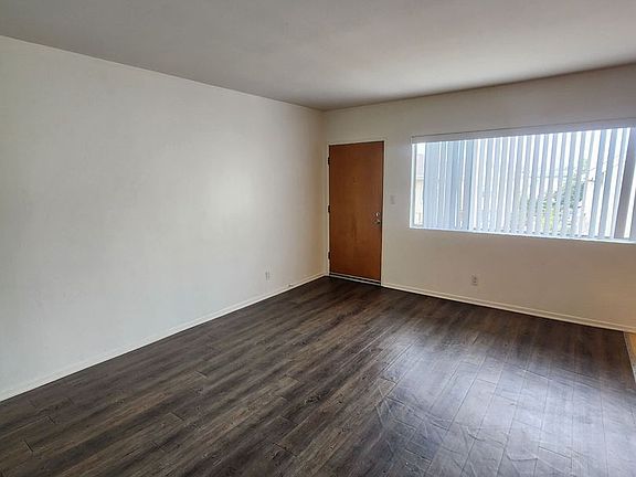 4th image of 1913 11th St APT 6