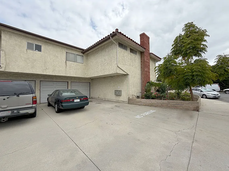 Blanton — Photo 26
