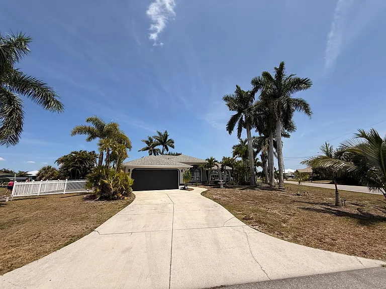 4238 Surfside Ct — Photo 8