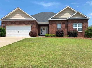 416 Hunts Landing Dr, Kathleen, GA 31047