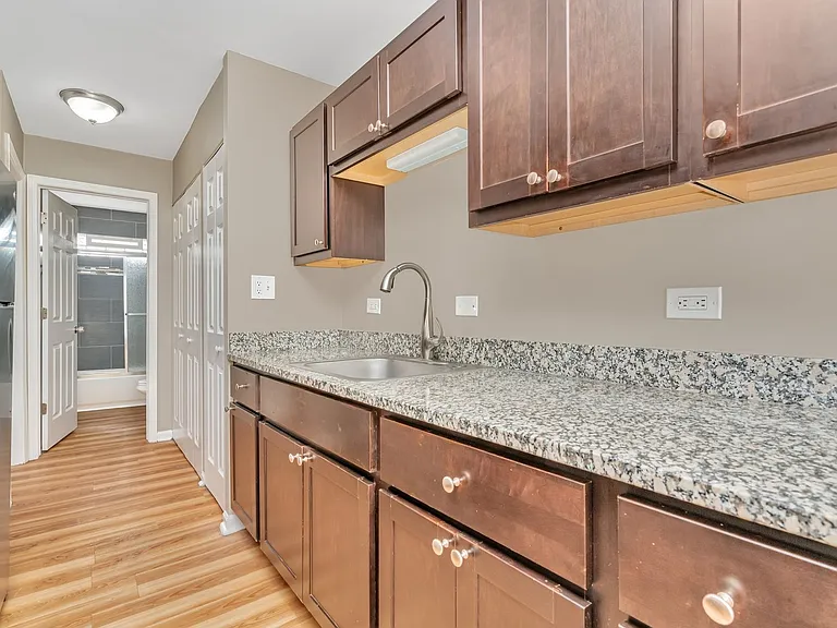 Parkside Apartments — Photo 2
