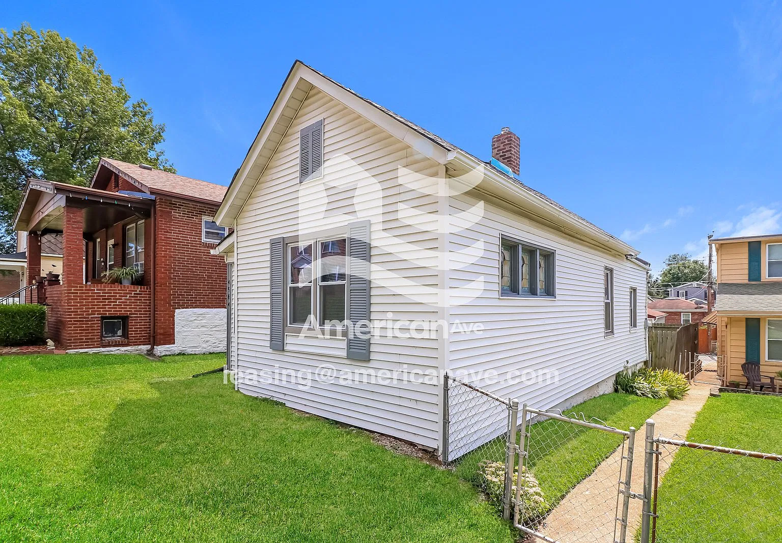 2 bed, 1.0 bath, 977 sqft, $1,525 — Photo 3