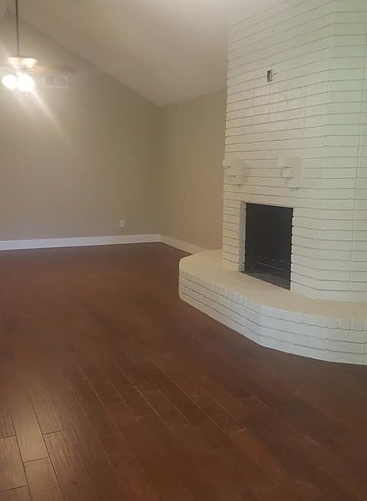 2nd image of 1713 Canterbury Dr