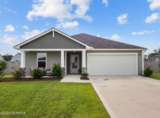 513 Ranchers Ln, Jacksonville, NC 28546