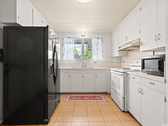 4th image of 664 Kihapai St