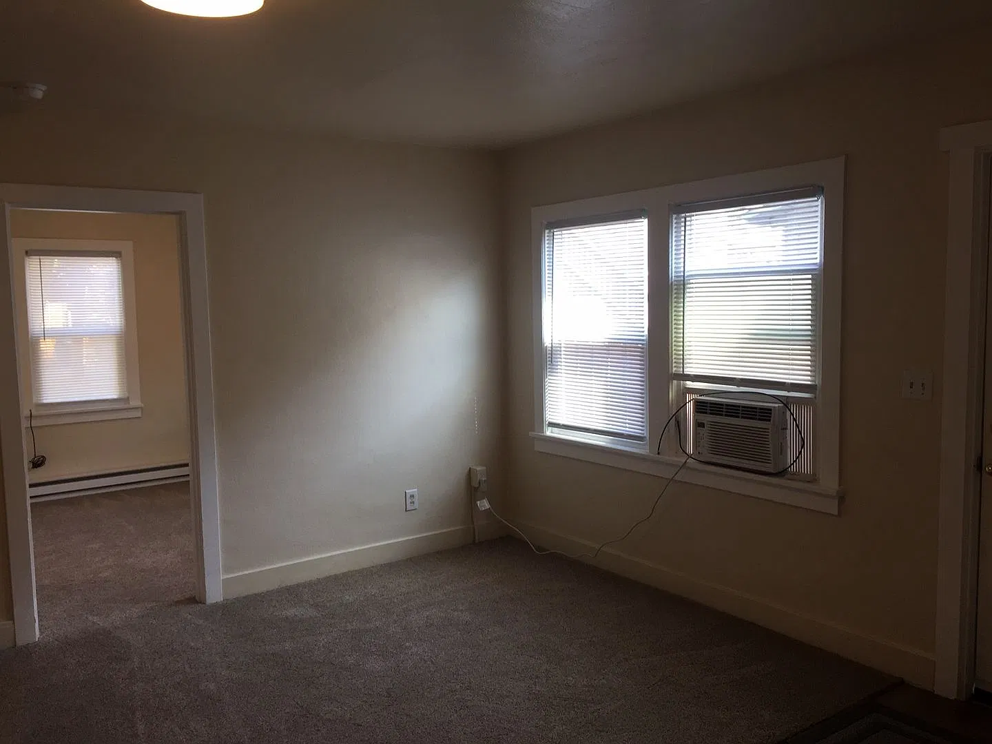 522 Orondo Ave — Photo 3