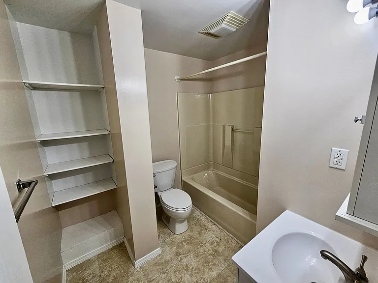 911 Weschler Ave #2 — Photo 8