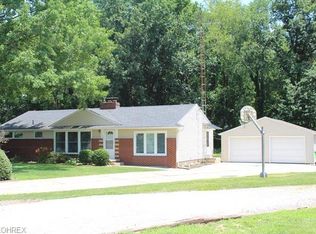 1438 Isler Cir NW, Canton, OH 44708