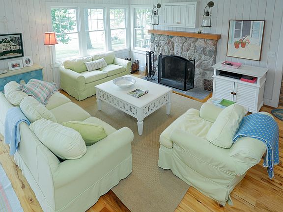 373 Gull Island-105