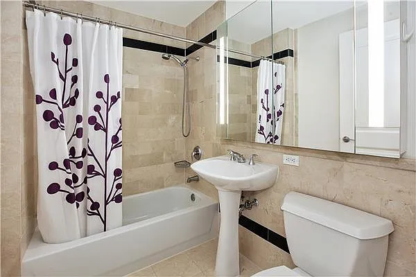 Rented by New York Residence | media 19